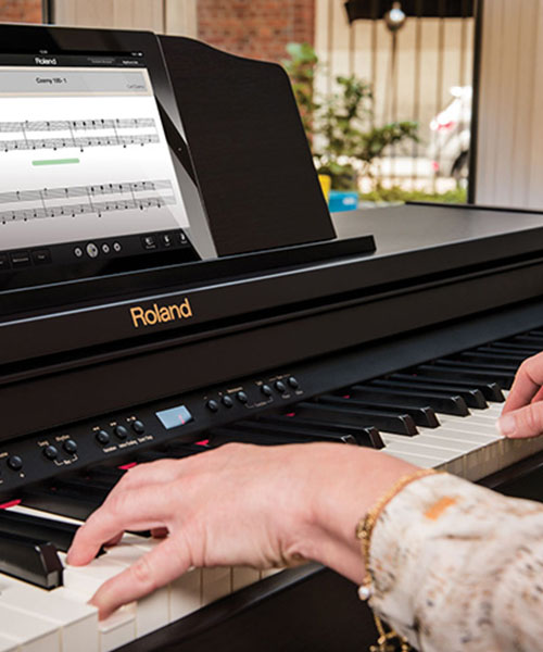 Digital Pianos vs Electric Pianos & Keyboards - Digital Piano Buyers Guide | Roland UK