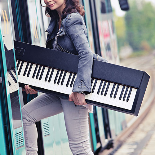 Portable Digital Pianos - Digital Piano Buyers Guide | Roland UK